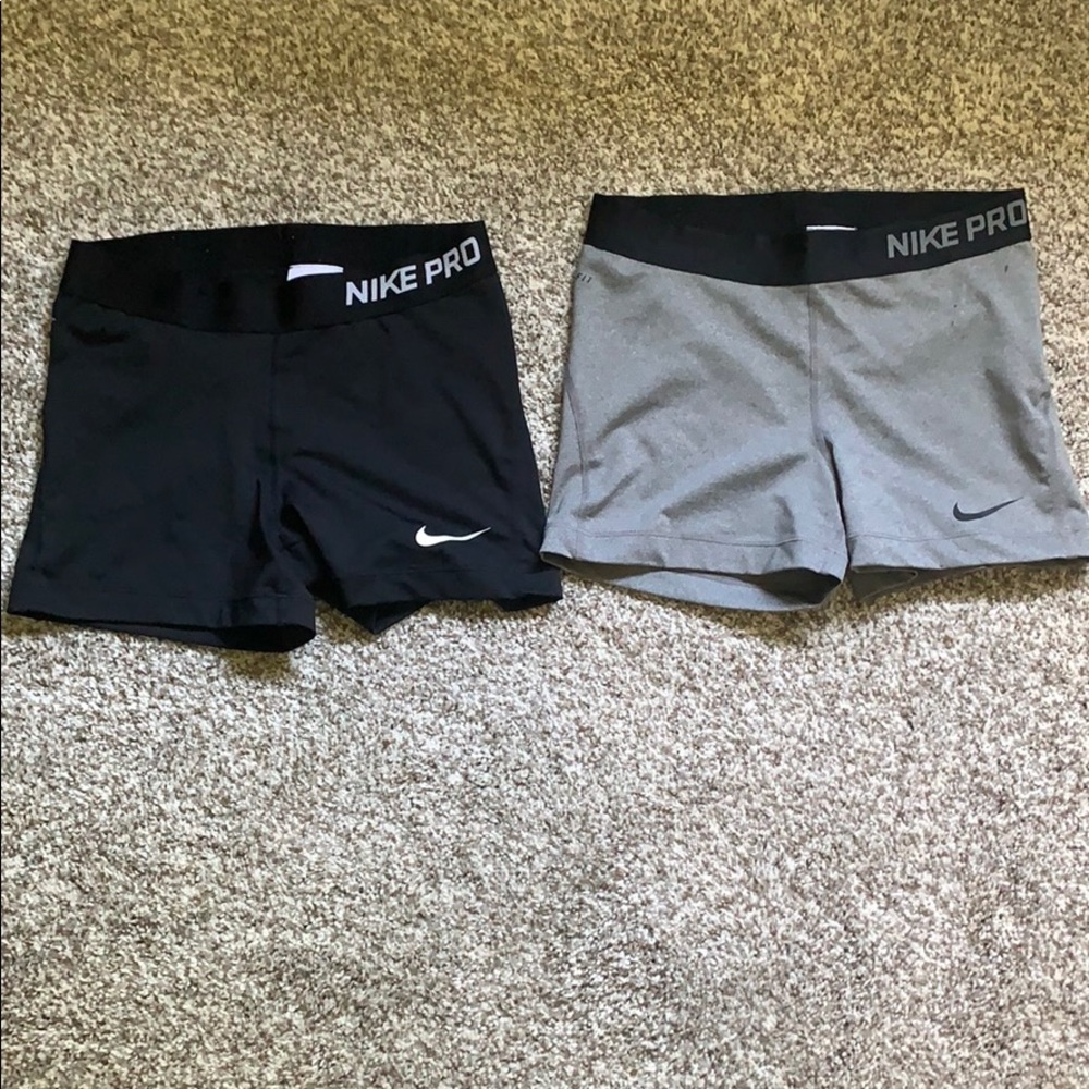 Black and gray Nike pro Dri-fit shorts size M